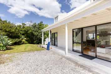 126a Ocean Beach Road, Tairua
