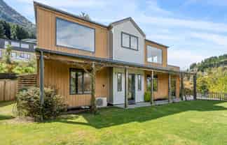 33 Arawata Terrace, Fernhill