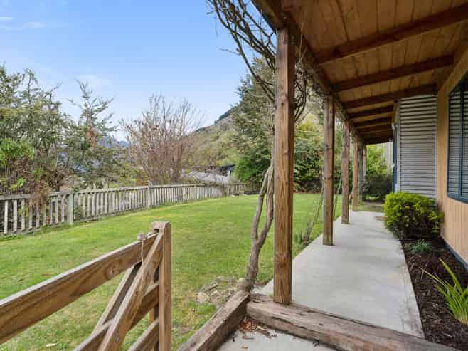 33 Arawata Terrace, Fernhill