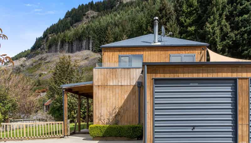 33 Arawata Terrace, Fernhill