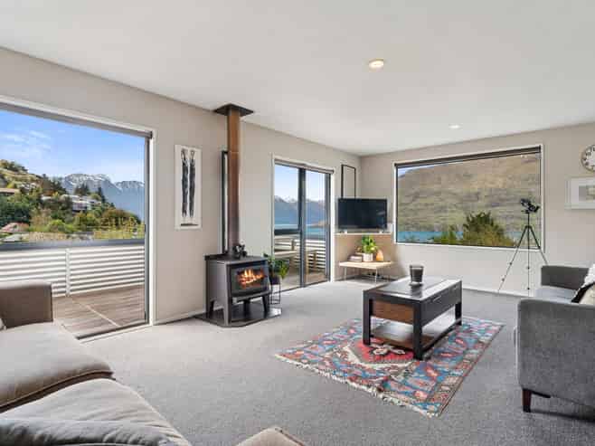 33 Arawata Terrace, Fernhill