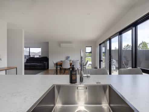 7 Whitehaven Street, Weston