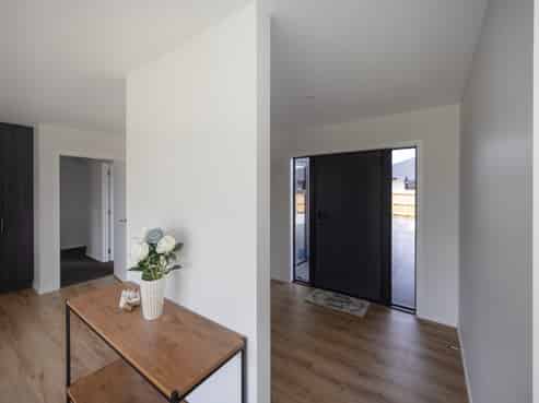 7 Whitehaven Street, Weston