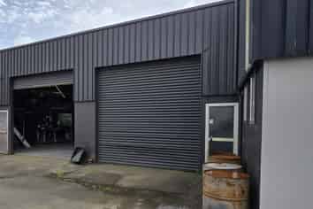 Storage unit/workshop for lease
