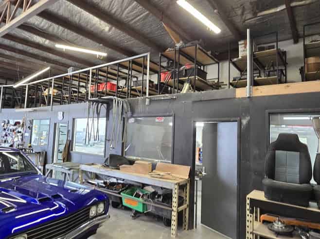 Storage unit/workshop for lease