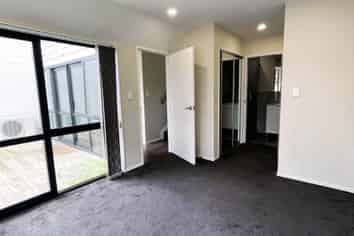 18 Millcroft Lane, Ranui