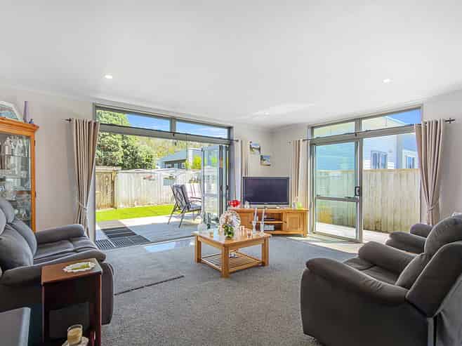 8 Mako Avenue, Whiritoa