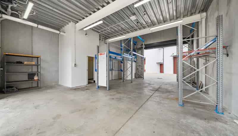 13/8 Laurenson Road, Hobsonville