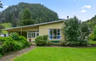 3968 Mokau Road, Tongaporutu