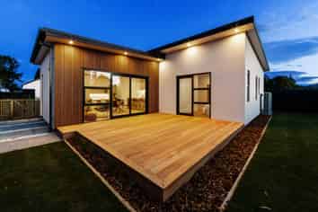 14 Elsie Lange Way, Casebrook