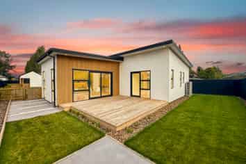 14 Elsie Lange Way, Casebrook