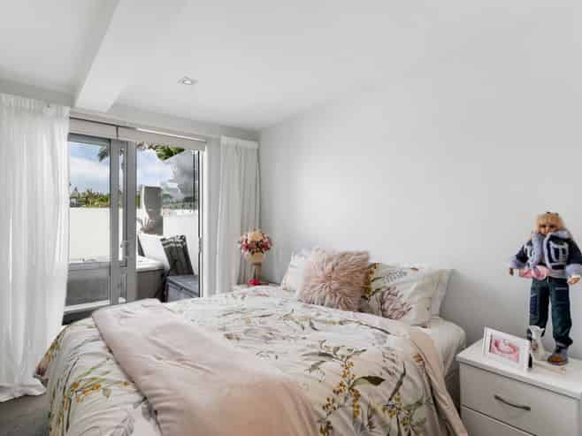 441H Beach Road, Mairangi Bay