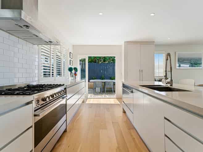 8 Alfred Street, Northcote Point