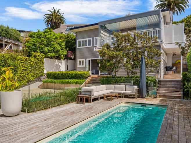 8 Alfred Street, Northcote Point