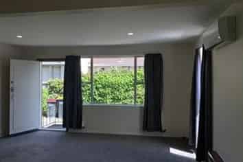 2/94 Peverel Street, Riccarton