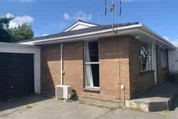 2/94 Peverel Street, Riccarton