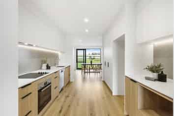 59 Riukiuta Avenue, Three Kings