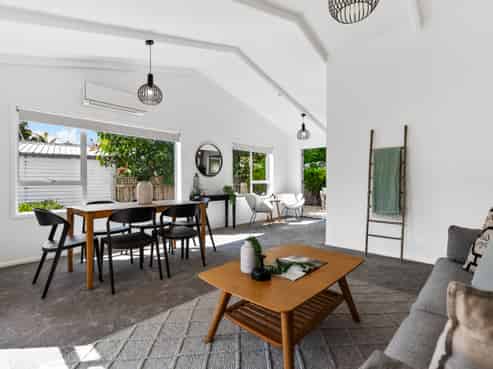 2/25 Lucinda Place, Glen Eden