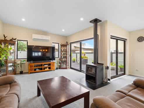 10A Queenwood Road, Levin