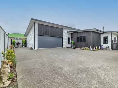 10A Queenwood Road, Levin