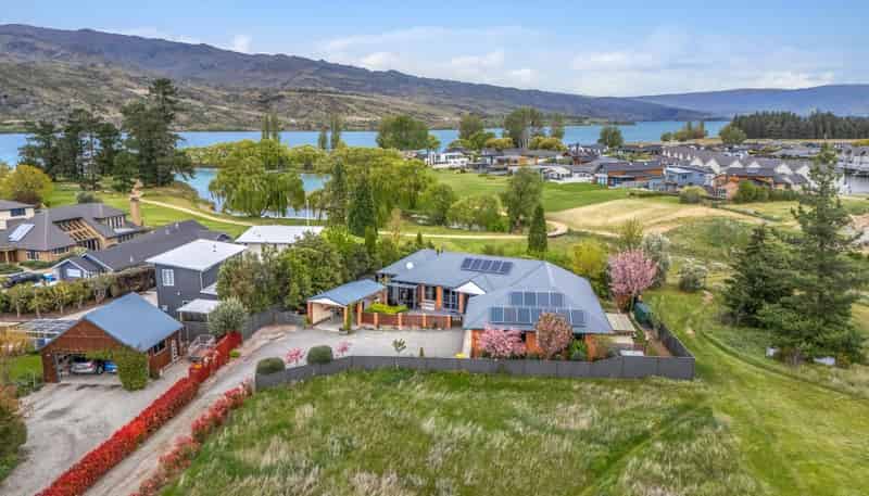 4 Pisa Moorings Road, Cromwell