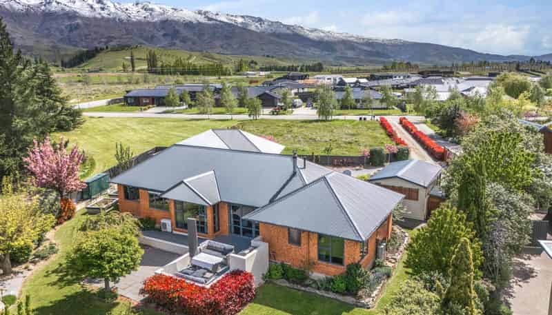 4 Pisa Moorings Road, Cromwell