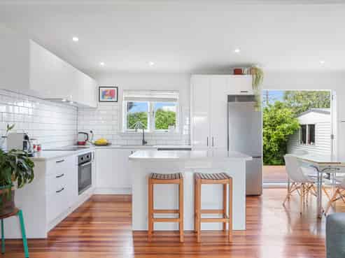 697 Te Atatu Road, Te Atatu Peninsula