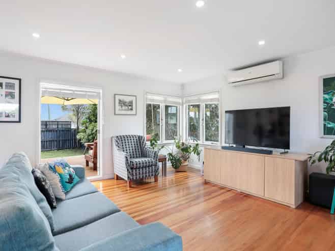 697 Te Atatu Road, Te Atatu Peninsula