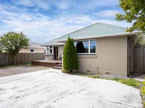 9 Nyoli Street, Northcote