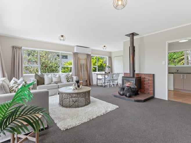 53 Carlton Street, Bellevue