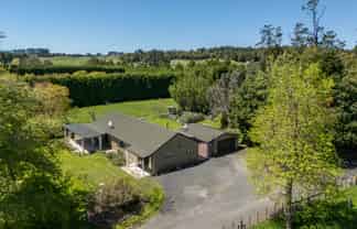 9D McQuade Road, Whakamarama