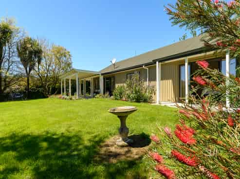 9D McQuade Road, Whakamarama