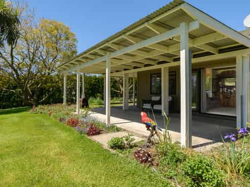 9D McQuade Road, Whakamarama