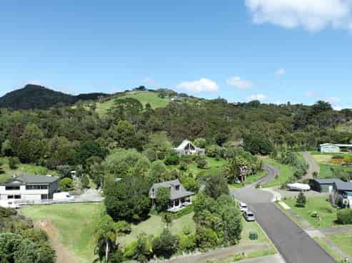 33 Cuvier Crescent, Kuaotunu