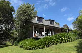33 Cuvier Crescent, Kuaotunu