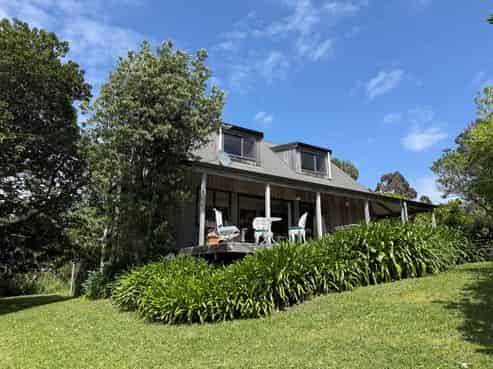 33 Cuvier Crescent, Kuaotunu