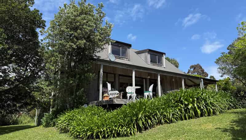 33 Cuvier Crescent, Kuaotunu