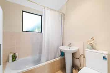 1/264 Grounsell Crescent, Belmont