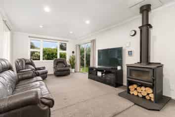 53 Stanbury Avenue, Somerfield