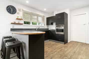 53 Stanbury Avenue, Somerfield