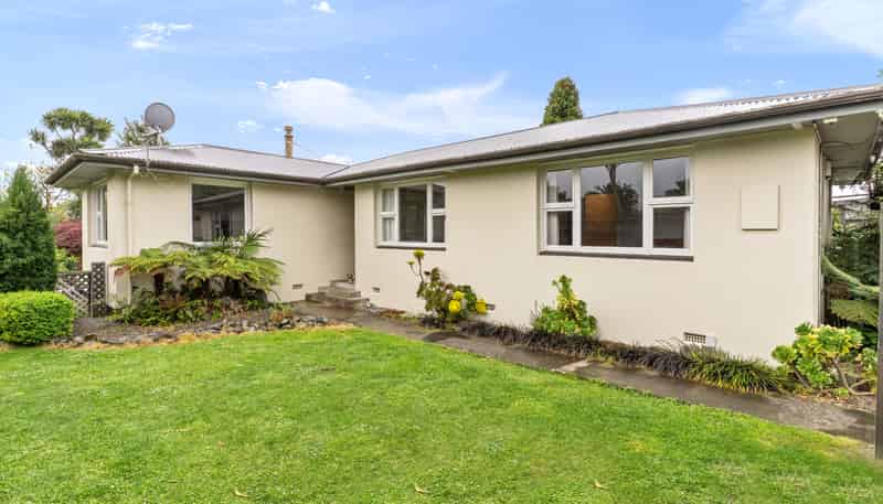 53 Stanbury Avenue, Somerfield