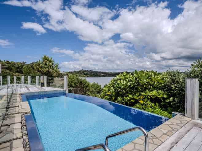 16 Grant Street, Mahurangi East