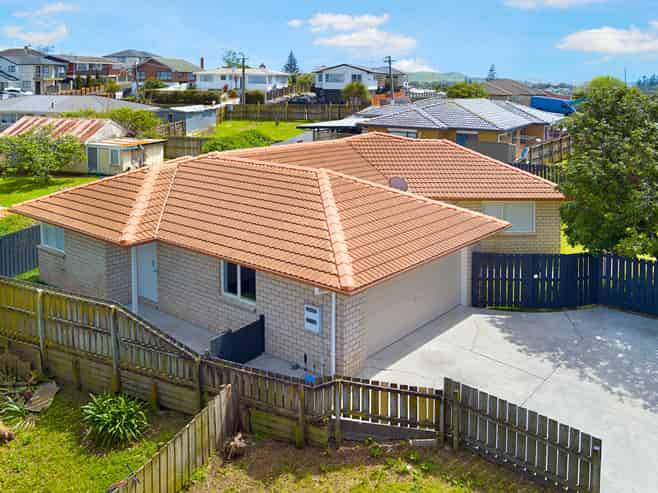 5 Retreat Drive, Mangere