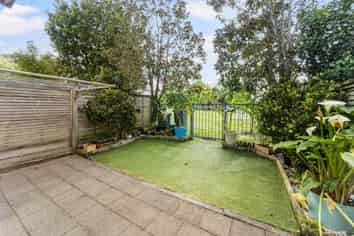 21/3 Ambrico Place, New Lynn