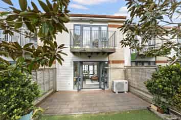 21/3 Ambrico Place, New Lynn