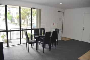 1/1 Wadier Place, Henderson