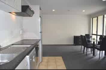 1/1 Wadier Place, Henderson