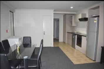 1/1 Wadier Place, Henderson