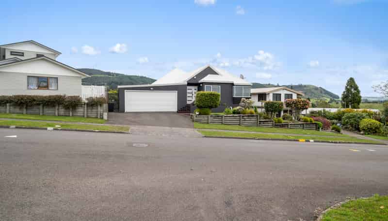 12 Aquarius Drive, Kawaha Point