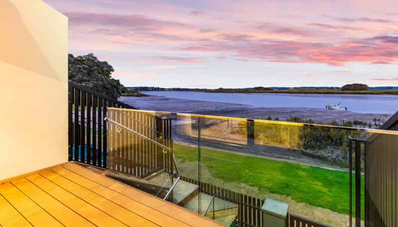 8/21 Hazards Road, Weymouth